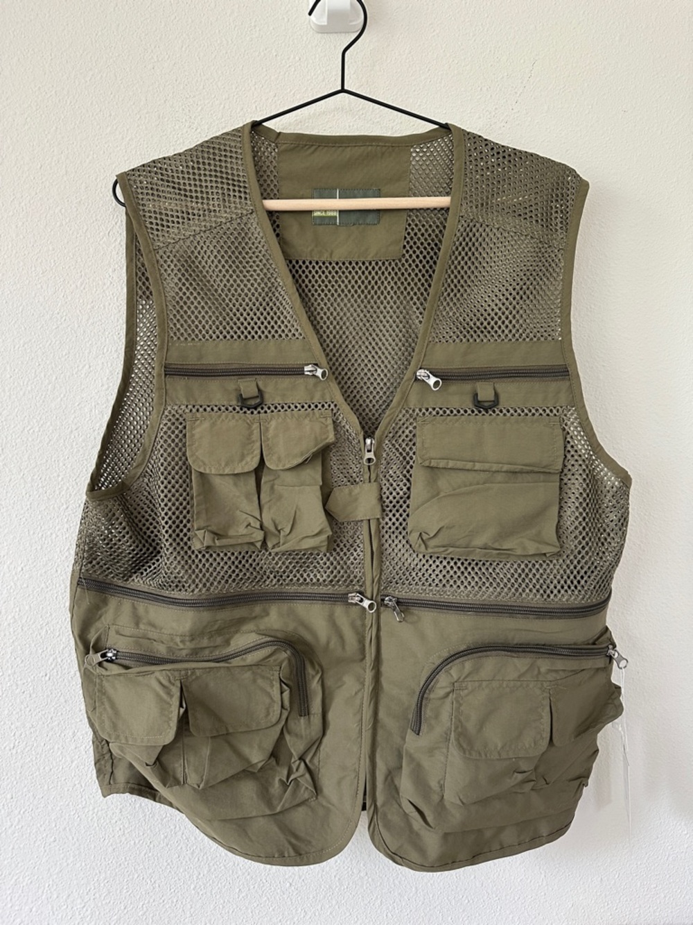 Flygo Men’s Olive Green Mesh Fishing Vest NWT